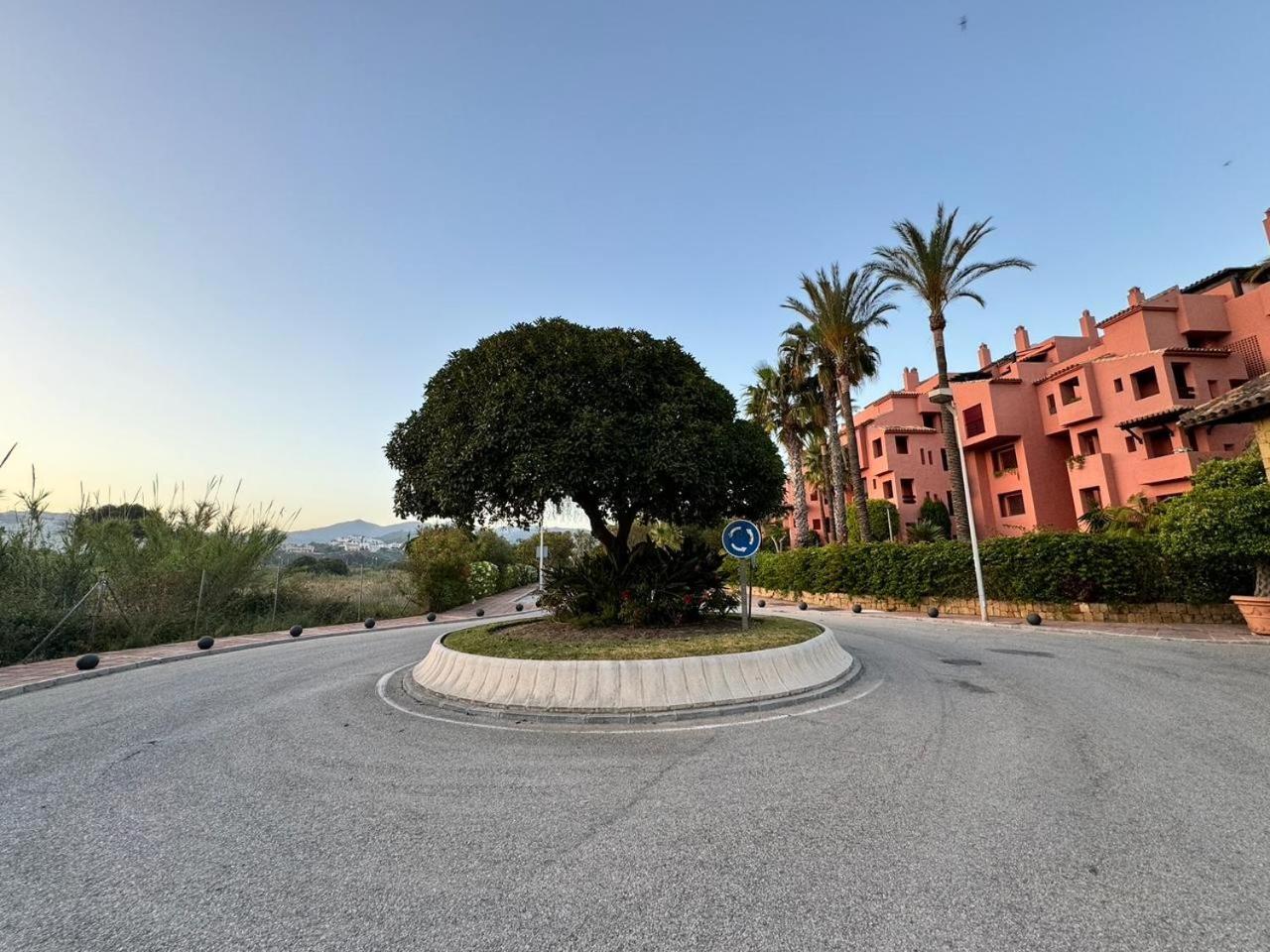 Marbella Bliss 2 Min To Alicate Beach And Pool In Residence Eksteriør bilde
